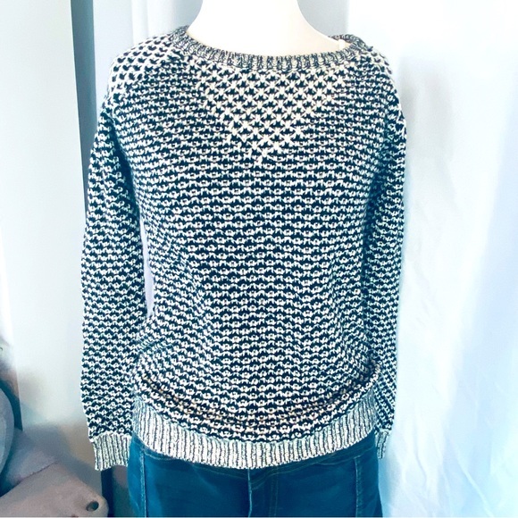 Sparrow Brand Black and White Sweater. - Picture 2 of 9